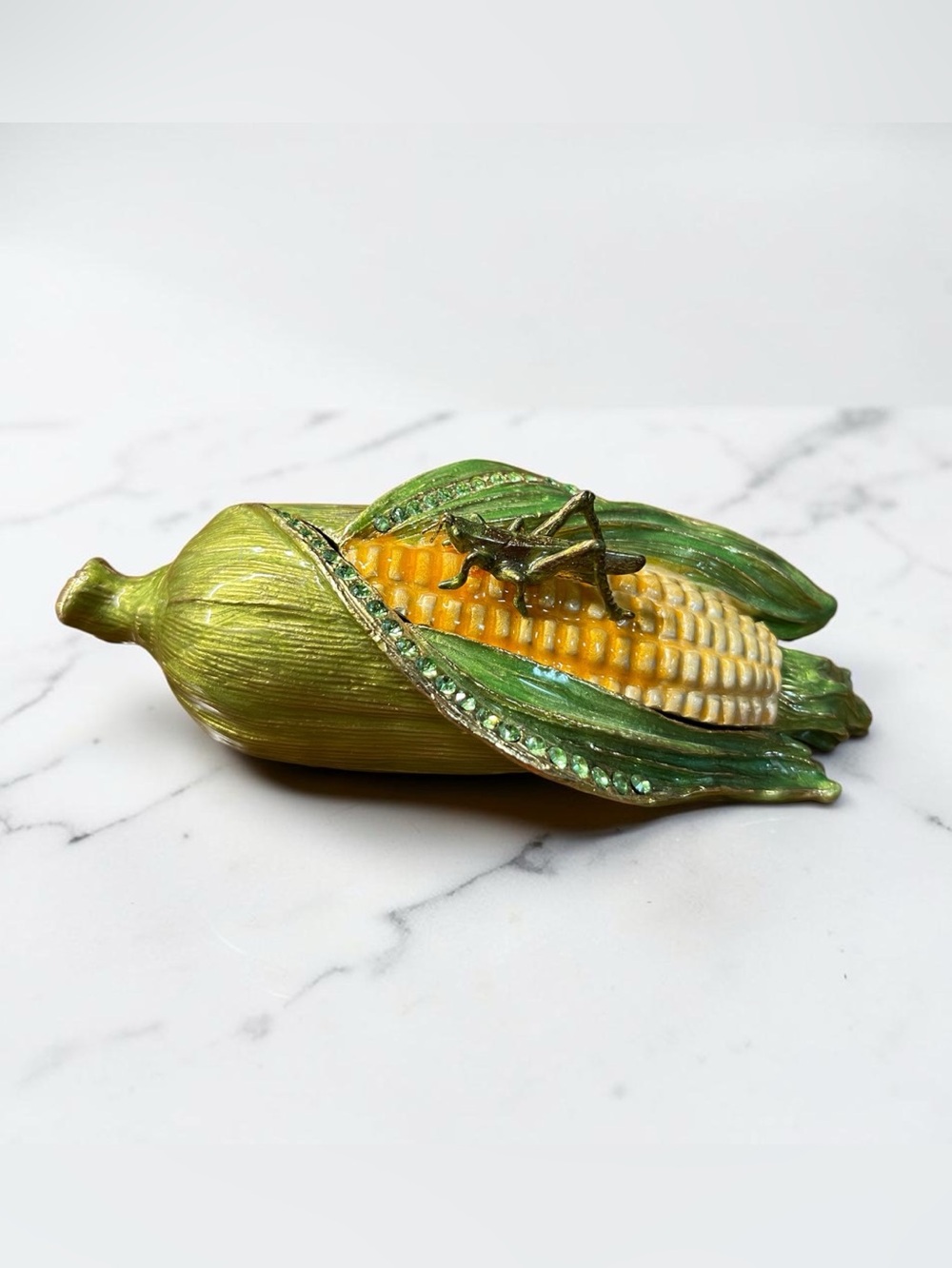 Vintage enamel ear of corn/grasshopper trinket box